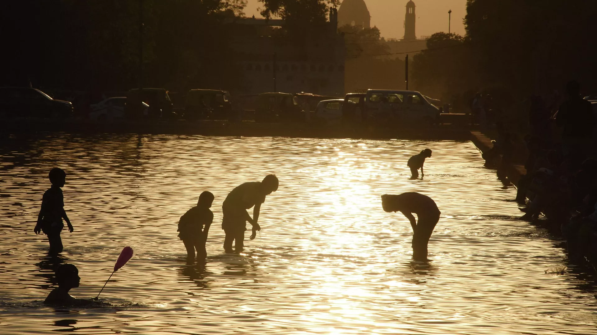 Niños sufre temperaturas muy altas en el sur de Asia