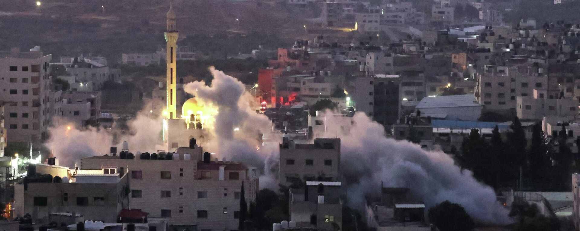 El Ejército israelí demuele en Cisjordania la casa de un atacante de 2 hermanos El Ejército israelí demuele en Cisjordania la casa de un atacante de 2 hermanos - Sputnik Mundo, 1920, 08.08.2023