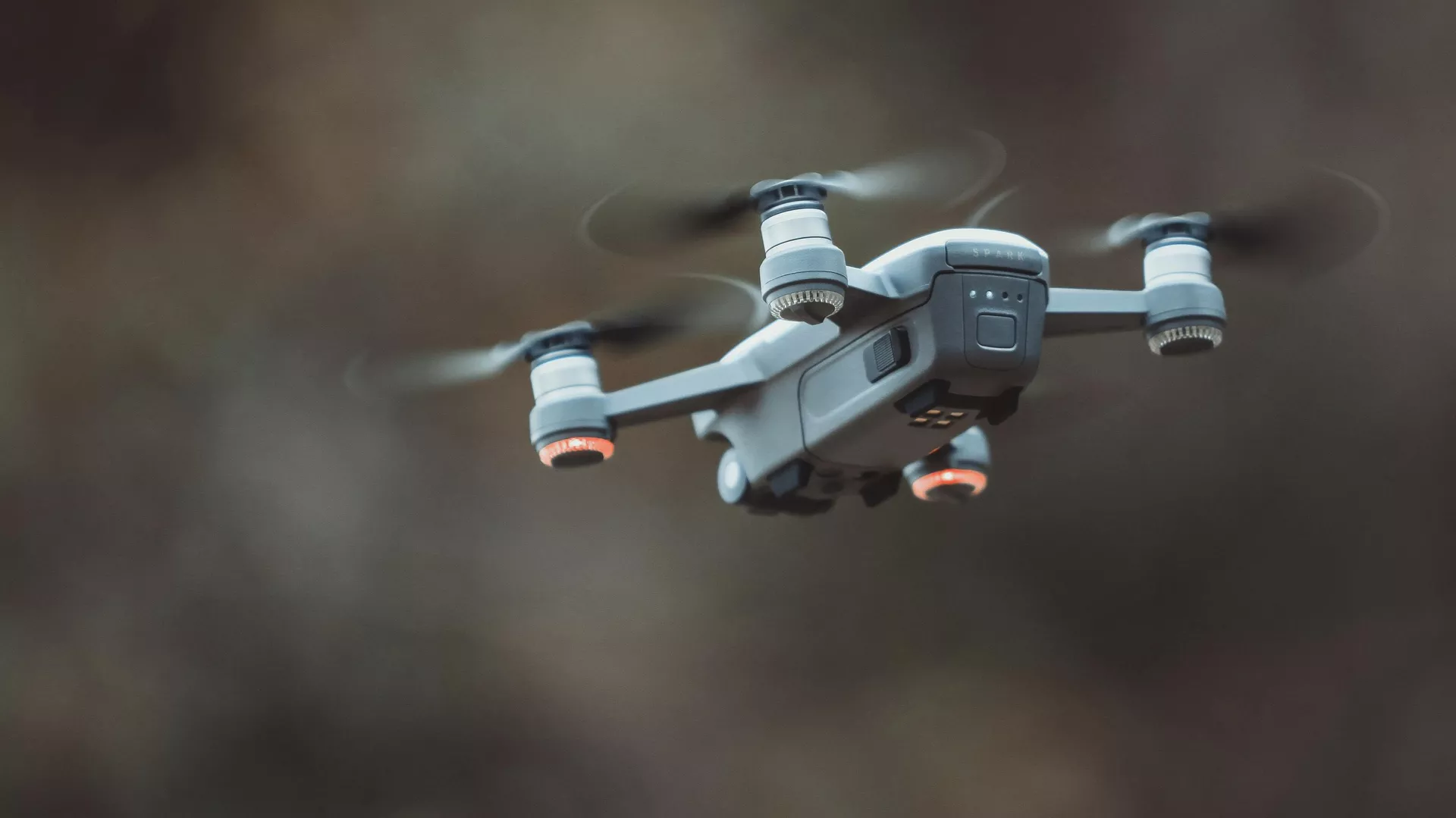 El Gobierno de México busca regular el uso de drones en el país por razones de seguridad.