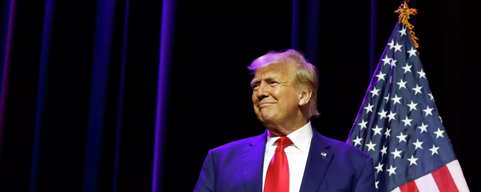 Donald Trump, el expresidente de EEUU, habla en un evento de recaudación de fondos para el Partido Republicano de Alabama, el 4 de agosto de 2023.  - Sputnik Mundo, 1920, 26.01.2024