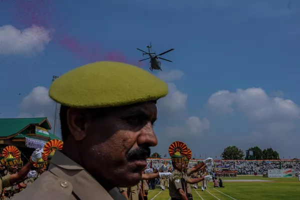 A diferencia del Día de la República, el Día de la Independencia no se celebra con un desfile militar en el que participen equipos militares.En la foto: celebraciones del Día de la Independencia en Srinagar. - Sputnik Mundo