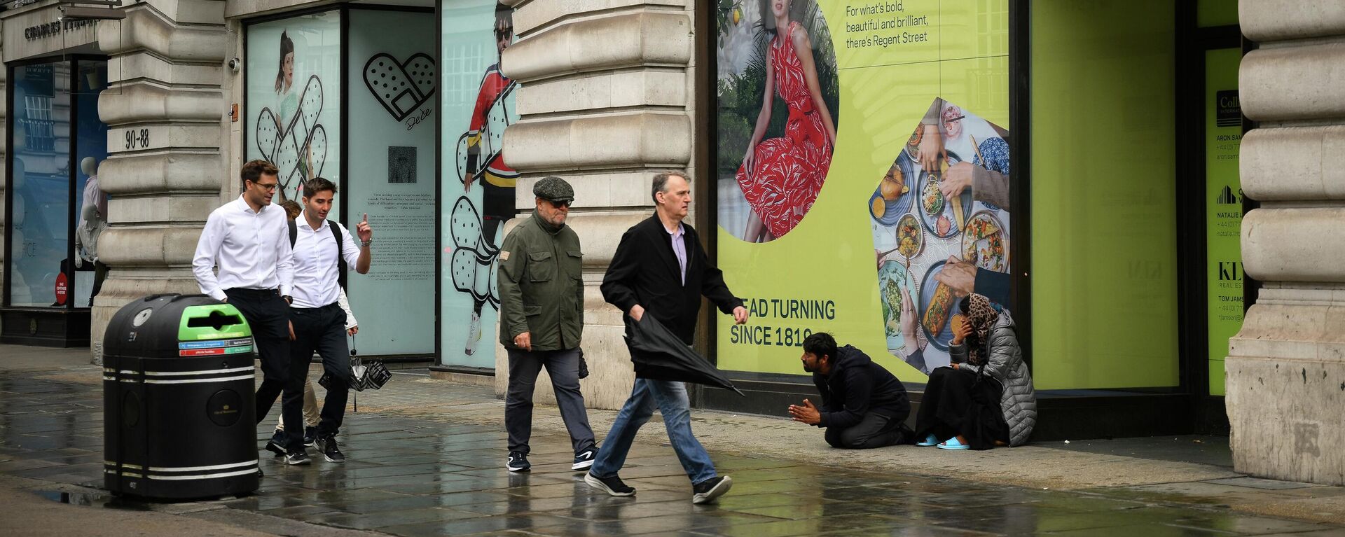 Personas en Regent Street, en el centro de Londres, el 2 de agosto de 2023  - Sputnik Mundo, 1920, 18.08.2023