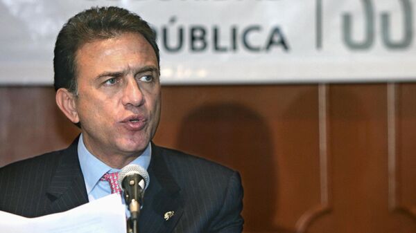 Miguel Ángel Yunes fue titular del ISSSTE en el sexenio del presidente de México, Felipe Calderón (2006-2012). - Sputnik Mundo