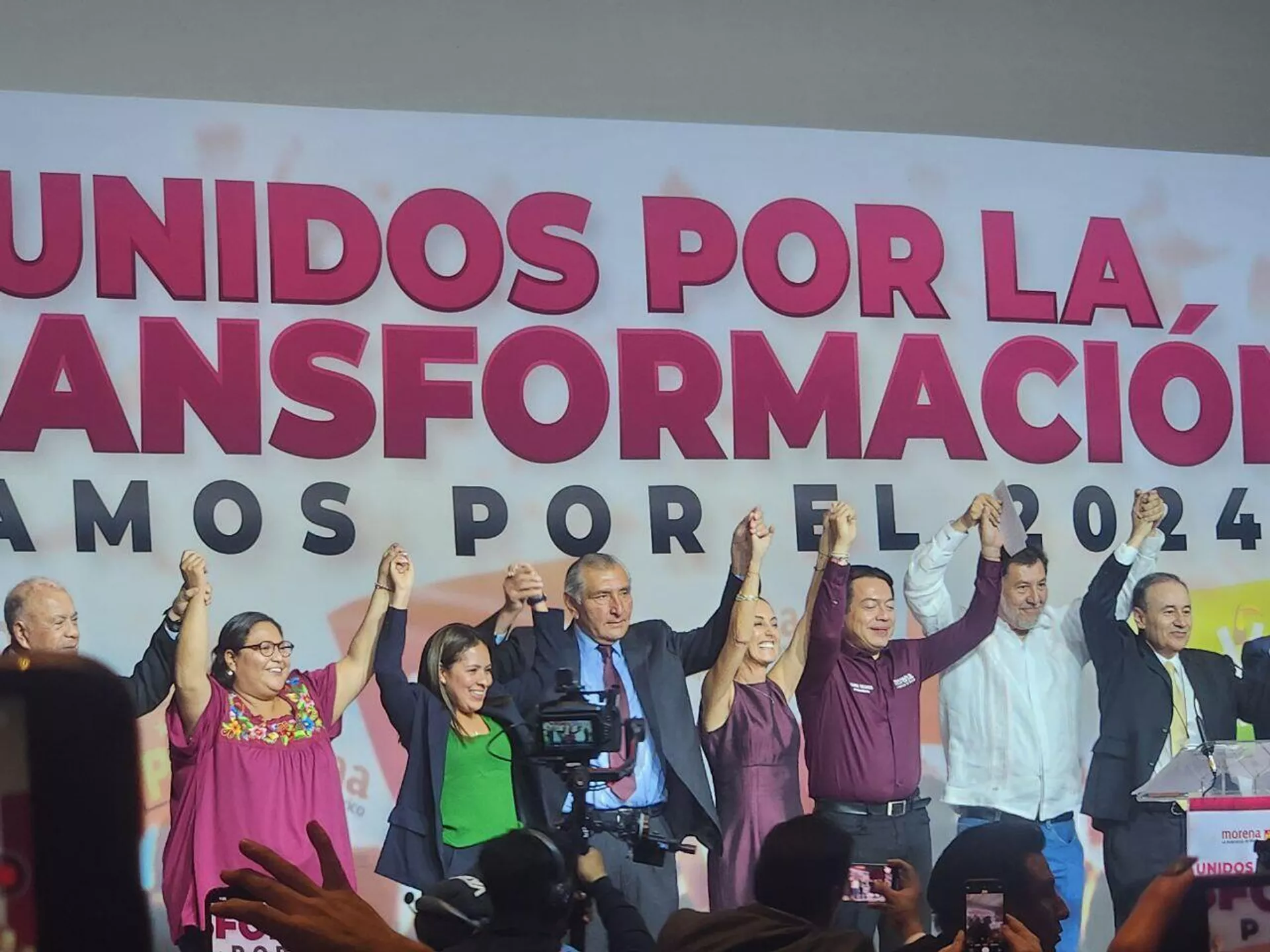 Los aspirantes presidenciales de Morena durante el anuncio del triunfo de Claudia Sheinbaum en el proceso interno Los aspirantes presidenciales de Morena durante el anuncio del triunfo de Claudia Sheinbaum en el proceso interno - Sputnik Mundo, 1920, 07.09.2023
