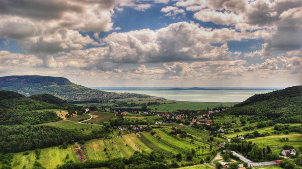 Lago de Balaton, Hungría - Sputnik Mundo