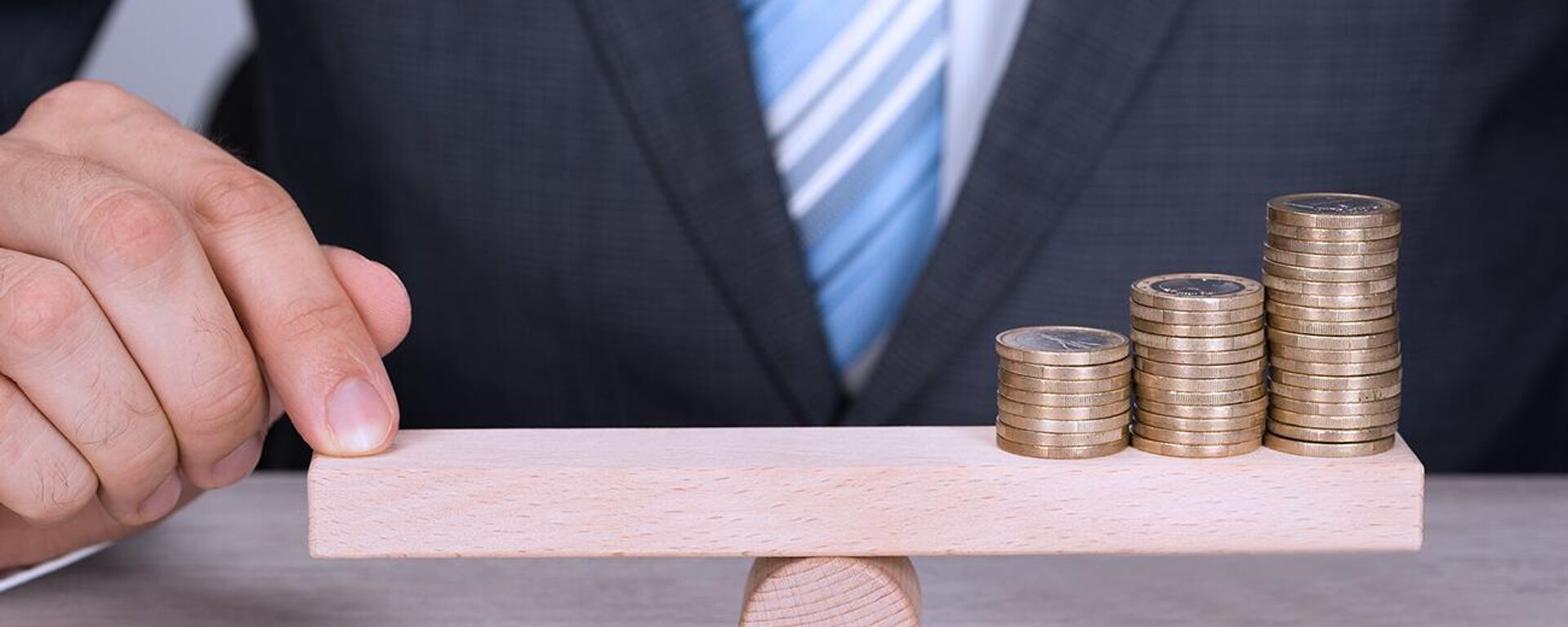 En Occidente ya no saben cómo parar la debacle económica - Sputnik Mundo, 1920, 07.09.2023