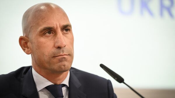 Luis Rubiales, el presidente de la Federación Española de Fútbol, Luis Rubiales, durante una rueda de prensa, el 5 de octubre de 2022  - Sputnik Mundo