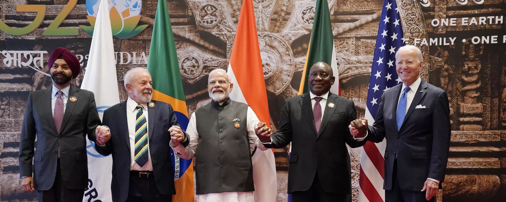 El presidente del Banco Mundial, Ajay Banga, el presidente de Brasil, Luiz Inácio Lula da Silva, el primer ministro de la India, Narendra Modi, el presidente de Sudáfrica, Cyril Ramaphosa, y el presidente de EEUU, Joe Biden, el 9 de septiembre de 2023 El presidente del Banco Mundial, Ajay Banga, el presidente de Brasil, Luiz Inácio Lula da Silva, el primer ministro de la India, Narendra Modi, el presidente de Sudáfrica, Cyril Ramaphosa, y el presidente de EEUU, Joe Biden, el 9 de septiembre de 2023 - Sputnik Mundo, 1920, 09.09.2023