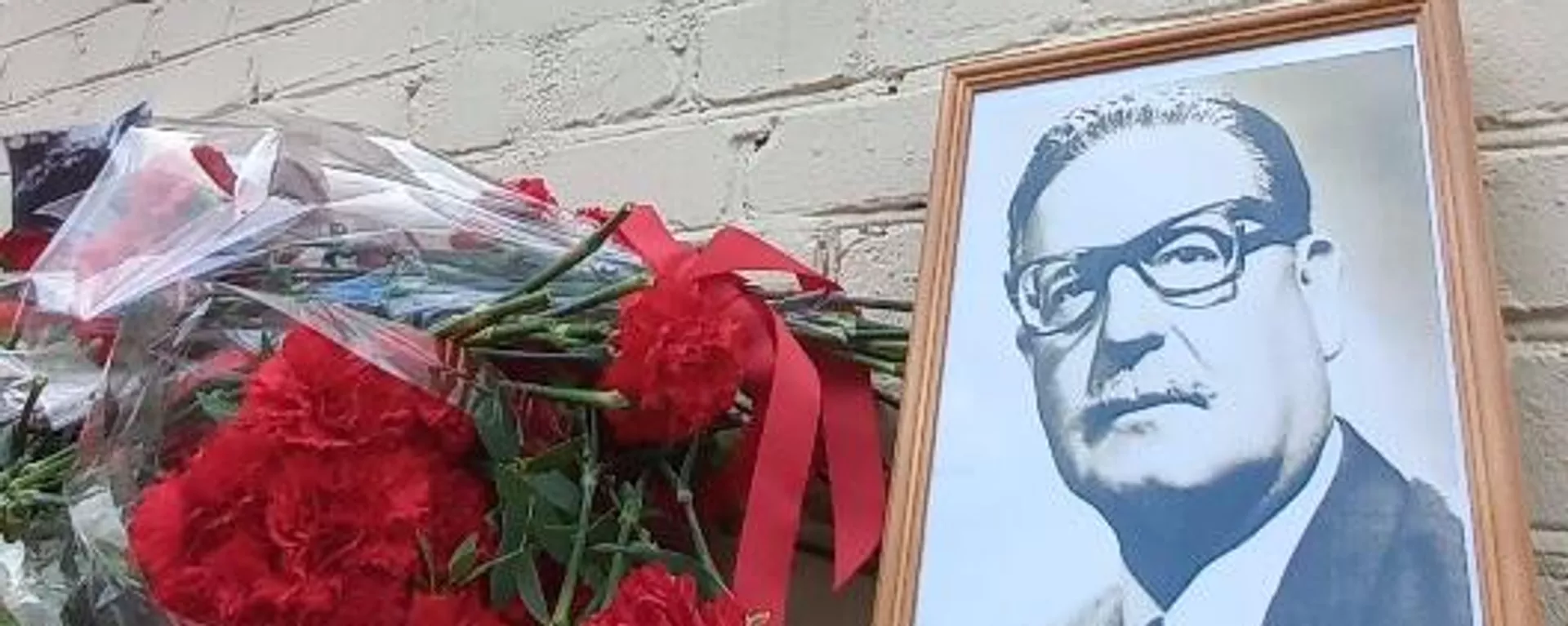 El memorial de Salvador Allende en la calle homónima de Moscú, Rusia El memorial de Salvador Allende en la calle homónima de Moscú, Rusia - Sputnik Mundo, 1920, 11.09.2023