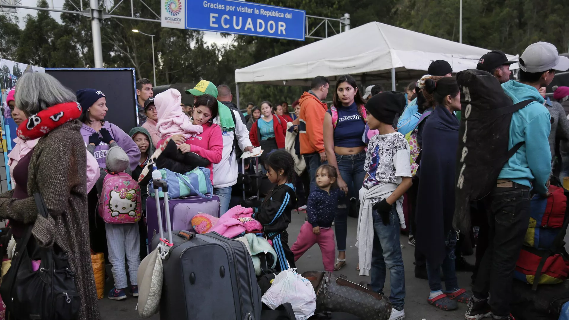 Migrantes en la frontera ecuatoriana