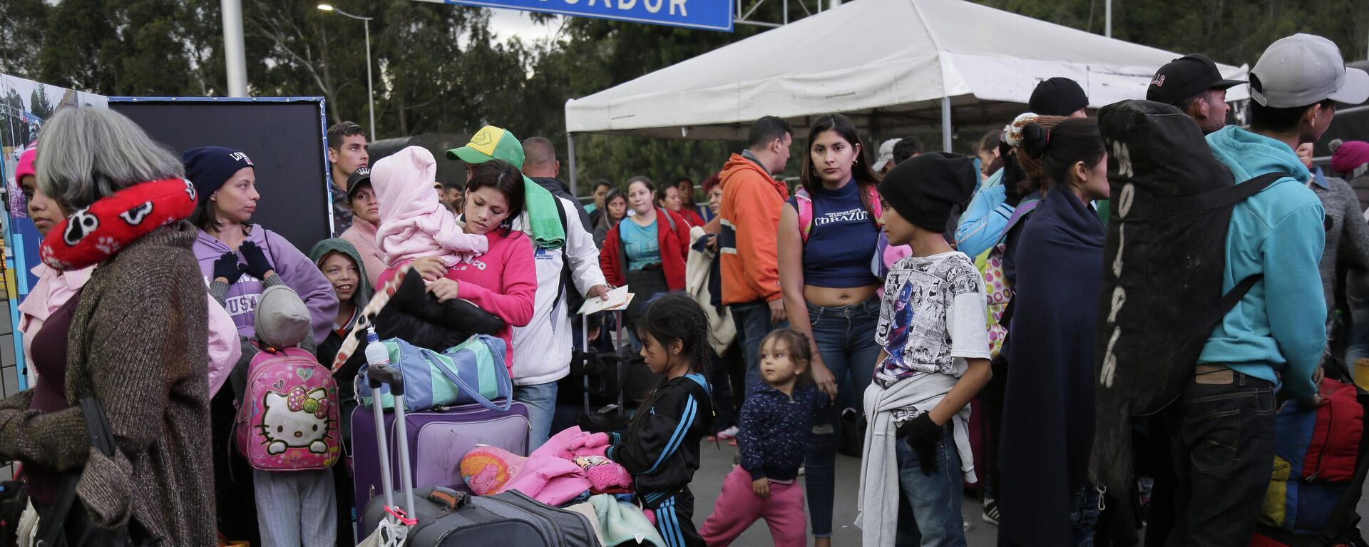 Migrantes en la frontera ecuatoriana - Sputnik Mundo, 1920, 12.09.2023