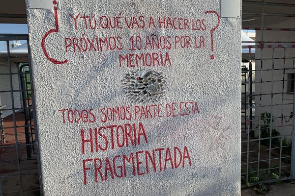 Homenaje a las víctimas de la dictadura de Pinochet en el Estadio Nacional en Santiago - Sputnik Mundo