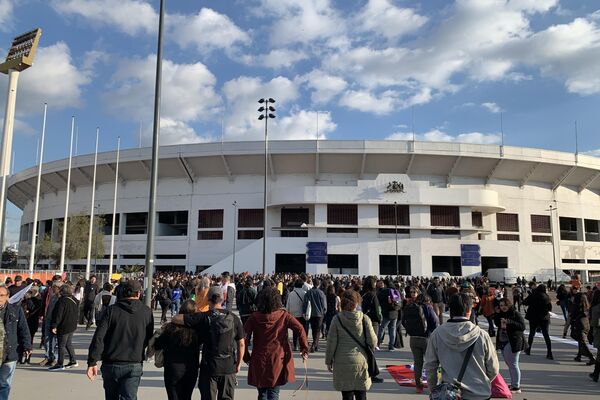 Homenaje a las víctimas de la dictadura de Pinochet en el Estadio Nacional en Santiago - Sputnik Mundo