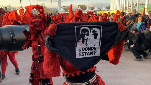 Homenaje a las víctimas de la dictadura de Pinochet en el Estadio Nacional en Santiago - Sputnik Mundo