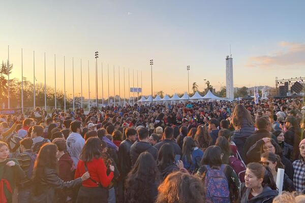 Homenaje a las víctimas de la dictadura de Pinochet en el Estadio Nacional en Santiago - Sputnik Mundo