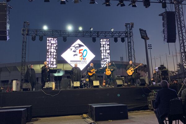 Homenaje a las víctimas de la dictadura de Pinochet en el Estadio Nacional en Santiago - Sputnik Mundo