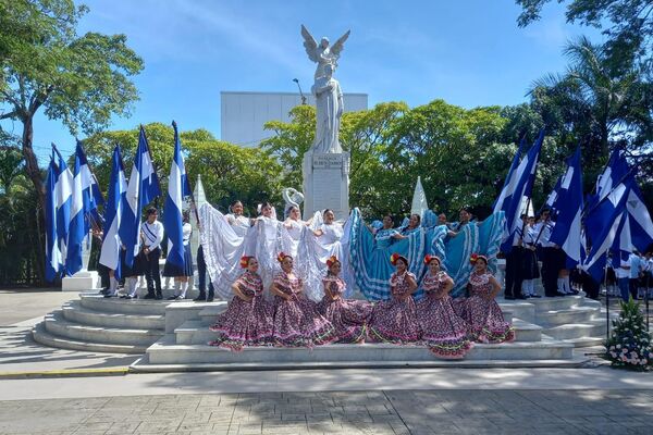 Conmemoración al 167 Aniversario de la Batalla de San Jacinto y 202 Aniversario de la firma del Acta de Independencia en Nicaragua - Sputnik Mundo