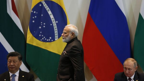 Xi Jinping, Narendra Modi y Vladímir Putin - Sputnik Mundo