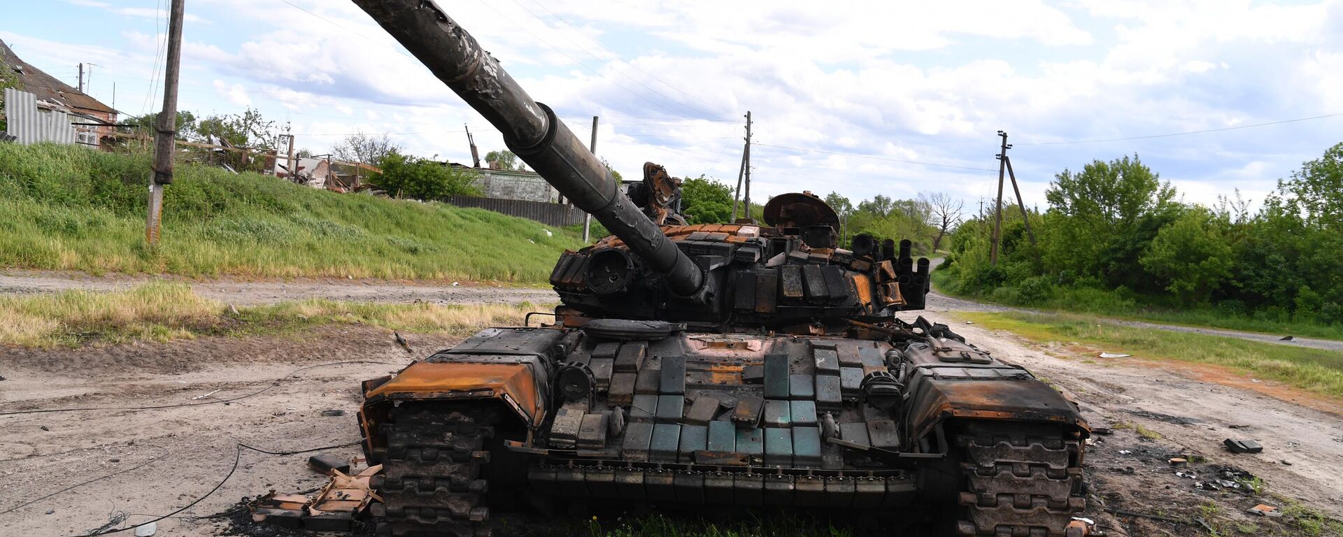 Un tanque de las FFAA ucranianas en la región de Járkov - Sputnik Mundo, 1920, 21.03.2025