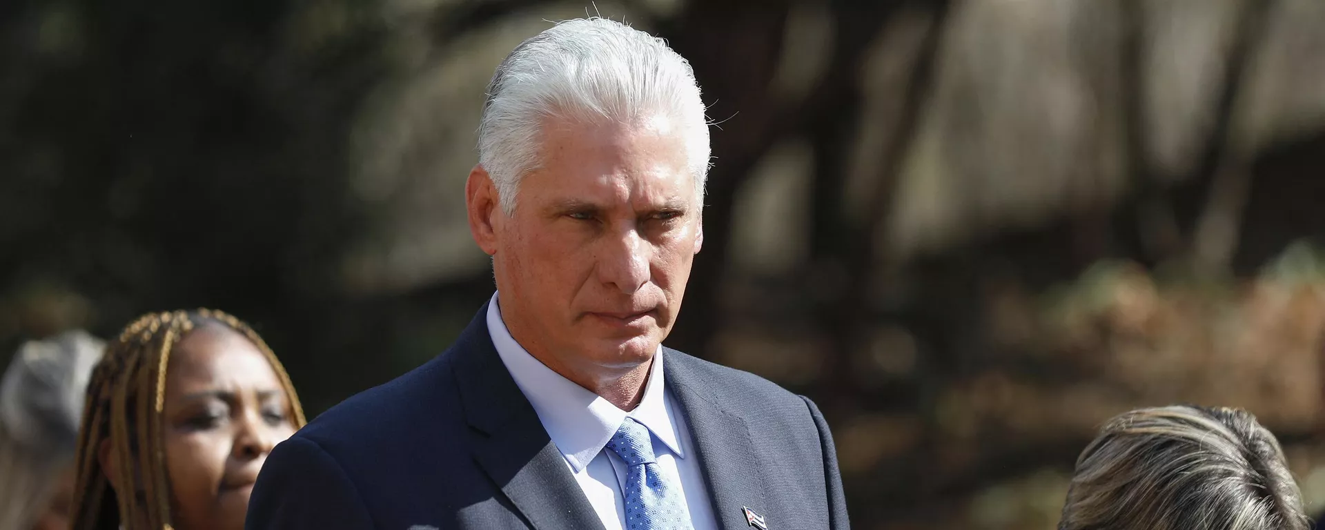 Miguel Diaz-Canel, el presidente de Cuba, durante la visita de la delegación cubana al Parque de la Libertad en Pretoria, el 23 de agosto de 2023 Miguel Diaz-Canel, el presidente de Cuba, durante la visita de la delegación cubana al Parque de la Libertad en Pretoria, el 23 de agosto de 2023 - Sputnik Mundo, 1920, 16.09.2024