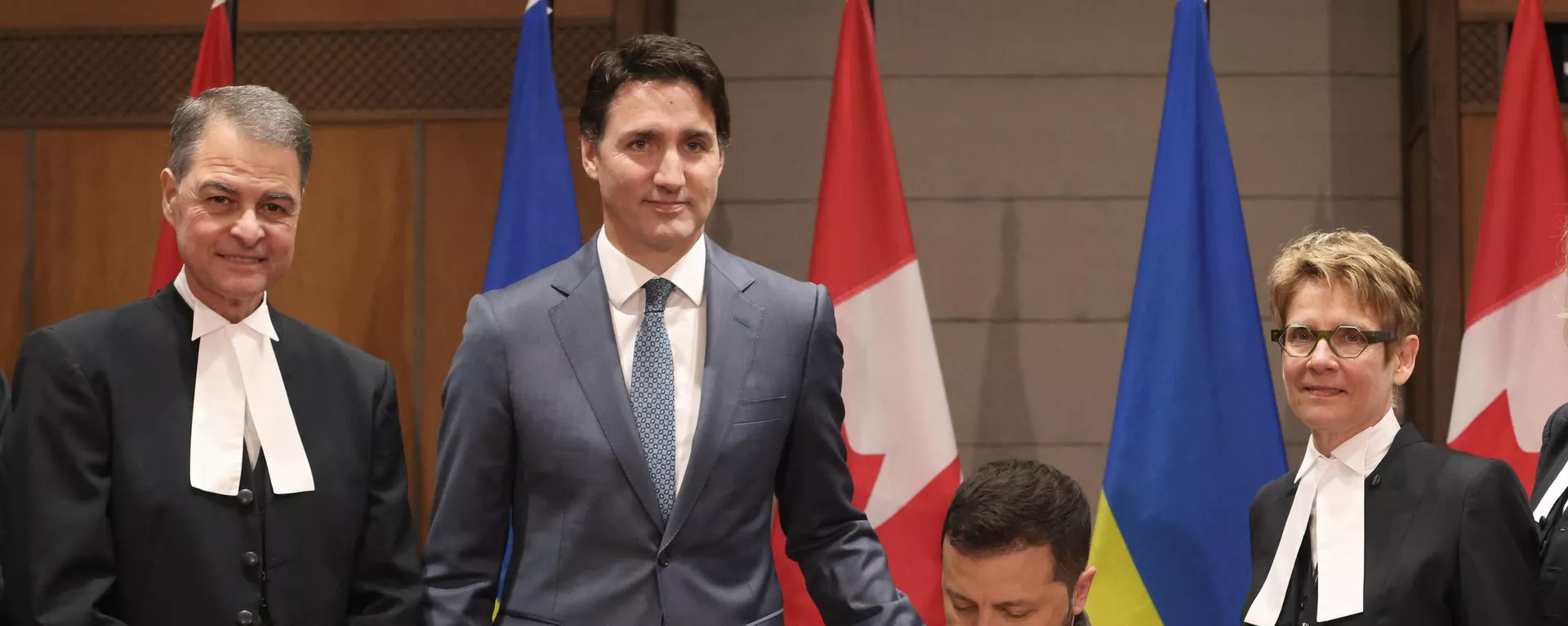 Anthony Rota encabezó un homenaje a un excombatiente nazi ucraniano en la Cámara de los Comunes de Canadá Anthony Rota encabezó un homenaje a un excombatiente nazi ucraniano en la Cámara de los Comunes de Canadá - Sputnik Mundo, 1920, 26.09.2023