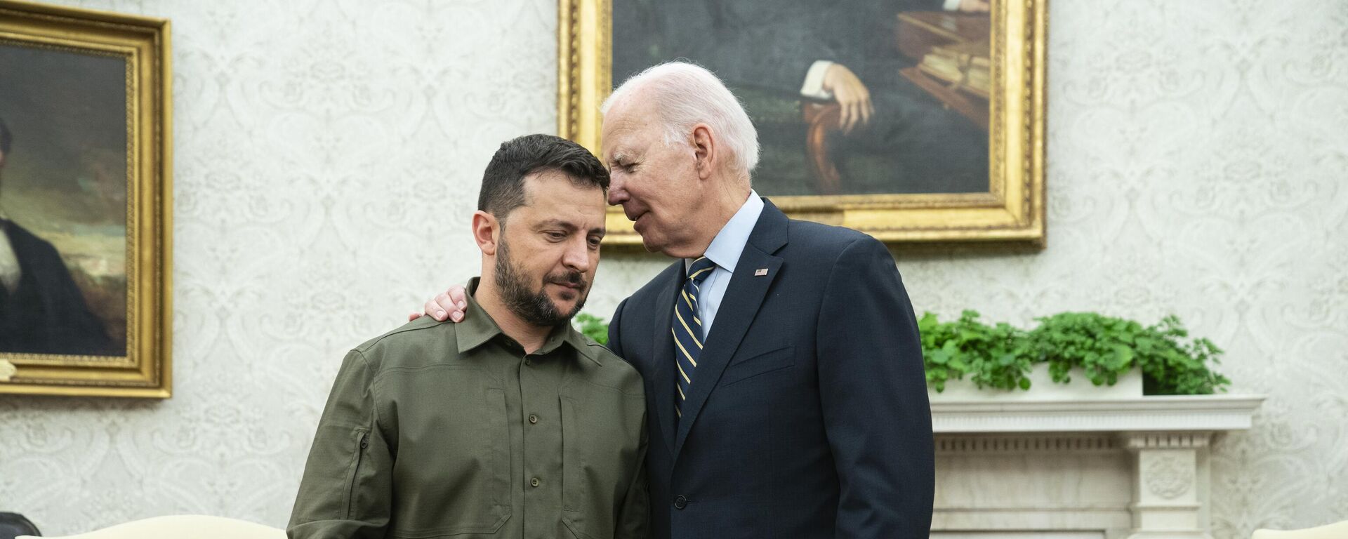 El presidente de Ucrania, Volodímir Zelenski, y el presidente de EEUU, Joe Biden, el 21 de septiembre, 2023 - Sputnik Mundo, 1920, 12.11.2023