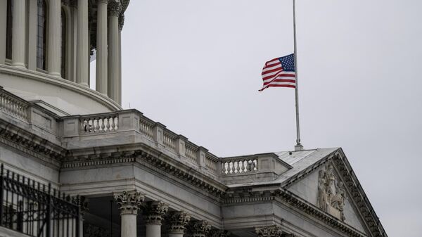 El Capitolio de los Estados Unidos es el edificio que alberga las dos cámaras del Congreso de los Estados Unidos. - Sputnik Mundo