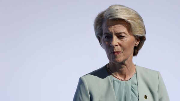 Úrsula von der Leyen  - Sputnik Mundo