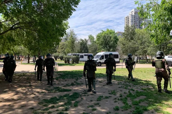 Marcha mapuche por el Día de la resistencia de los pueblos originarios en Chile - Sputnik Mundo