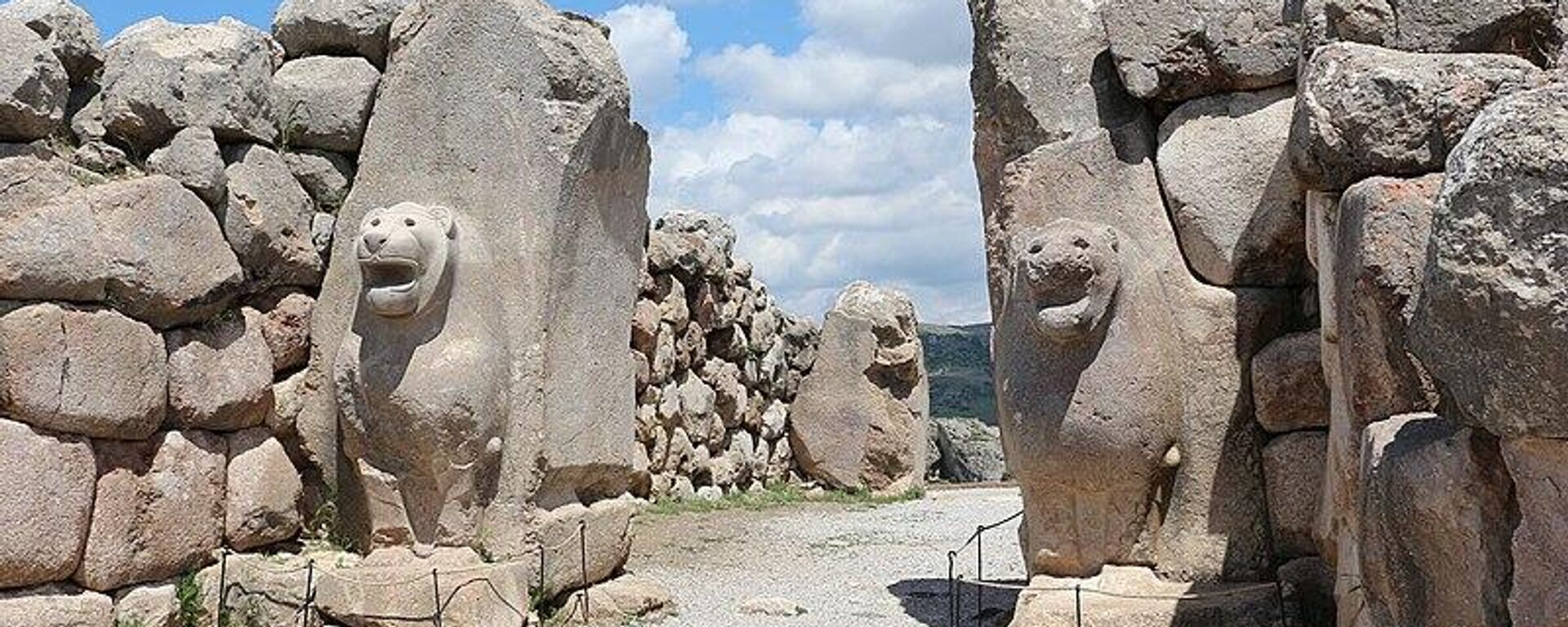 Ruinas de Hattusa (Puerta del León) en Boğazköy - Sputnik Mundo, 1920, 13.10.2023