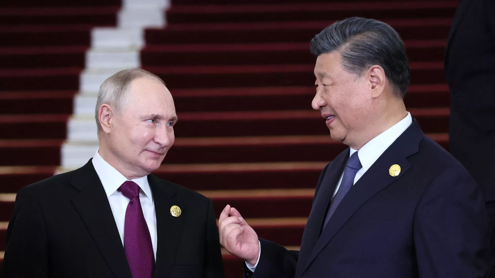 Los presidentes de Rusia y China, Vladímir Putin y Xi Jinping, respectivamente Los presidentes de Rusia y China, Vladímir Putin y Xi Jinping, respectivamente - Sputnik Mundo, 1920, 18.10.2023