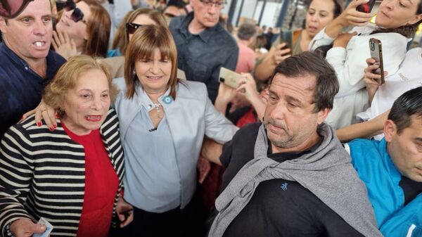 La candidata a la Presidencia por Juntos por el Cambio, Patricia Bullrich, votó en la Sociedad Rural - Sputnik Mundo