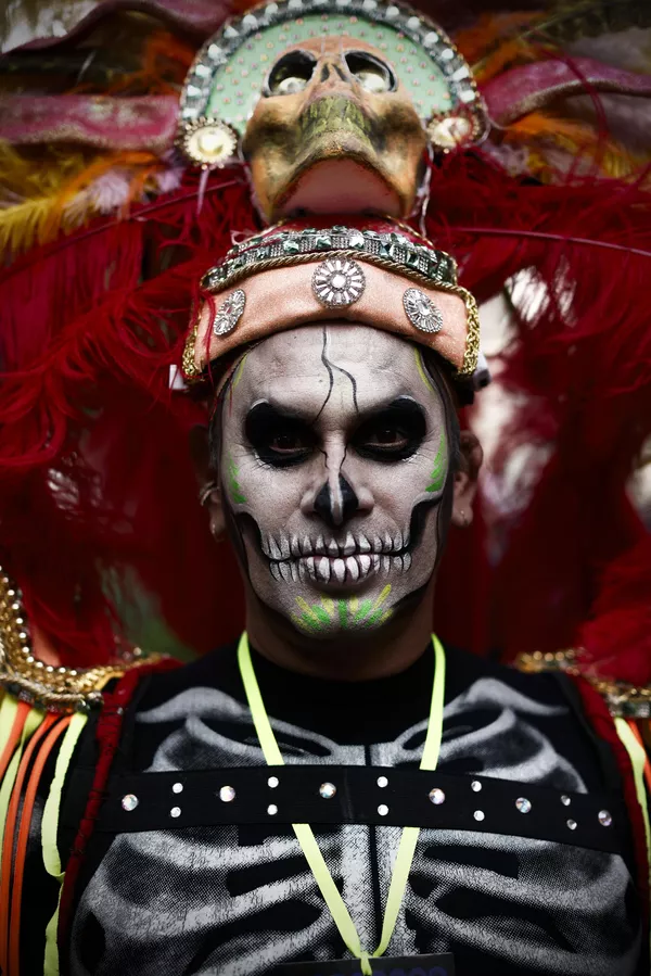 Catrina es originalmente un personaje femenino, pero a los hombres también les ha gustado participar en el desfile. Catrina es originalmente un personaje femenino, pero a los hombres también les ha gustado participar en el desfile. - Sputnik Mundo