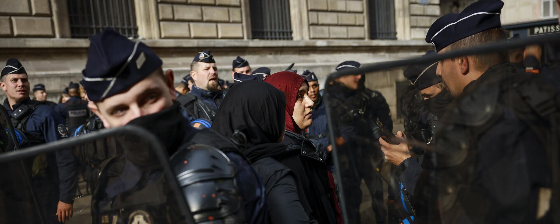 Policía francesa en manifestaciones - Sputnik Mundo, 1920, 14.11.2023