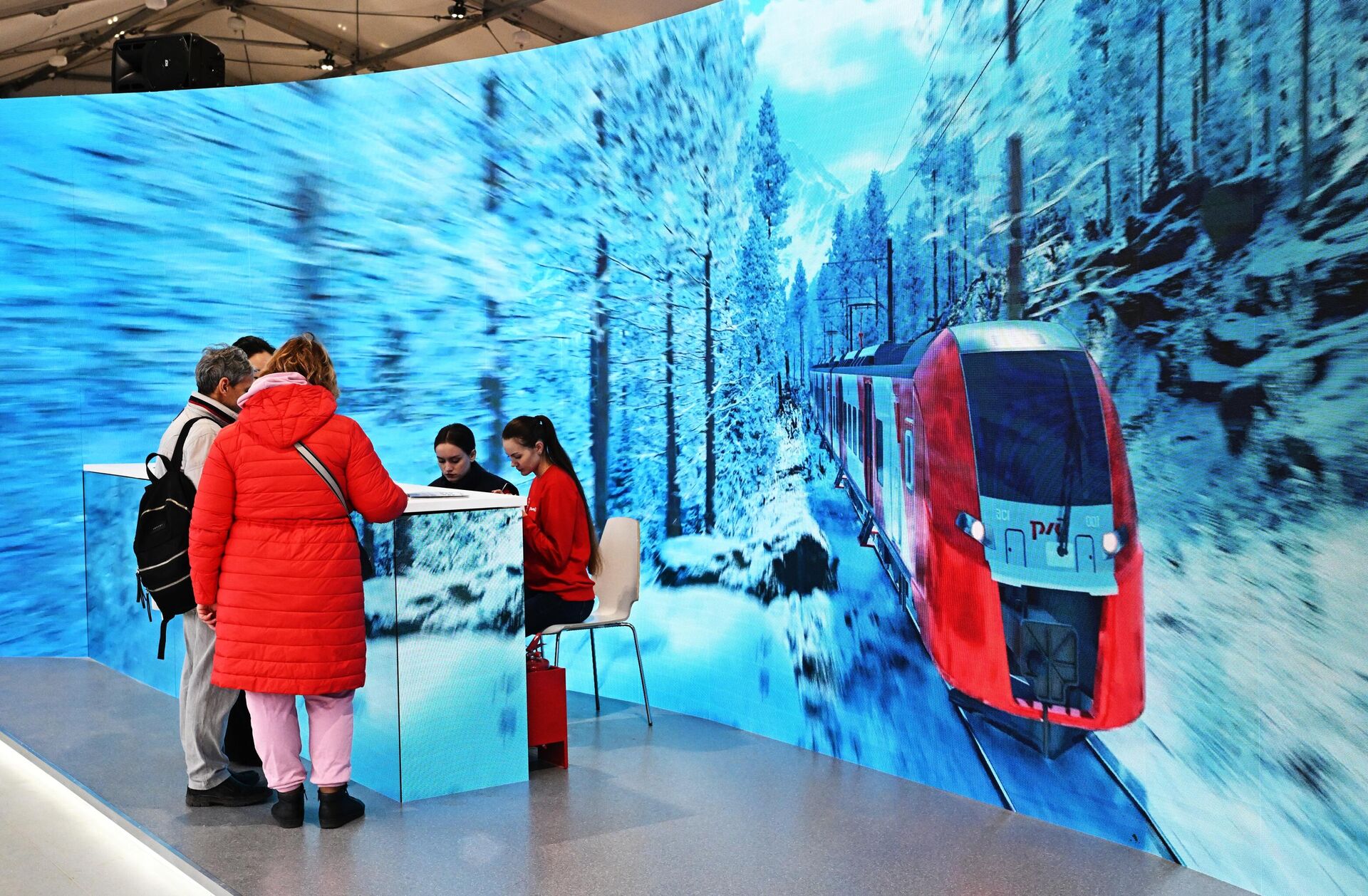 La compañía de Ferrocarriles de Rusia (RZD) ofrece realizar una simulación de tren de alta velocidad  - Sputnik Mundo, 1920, 05.11.2023