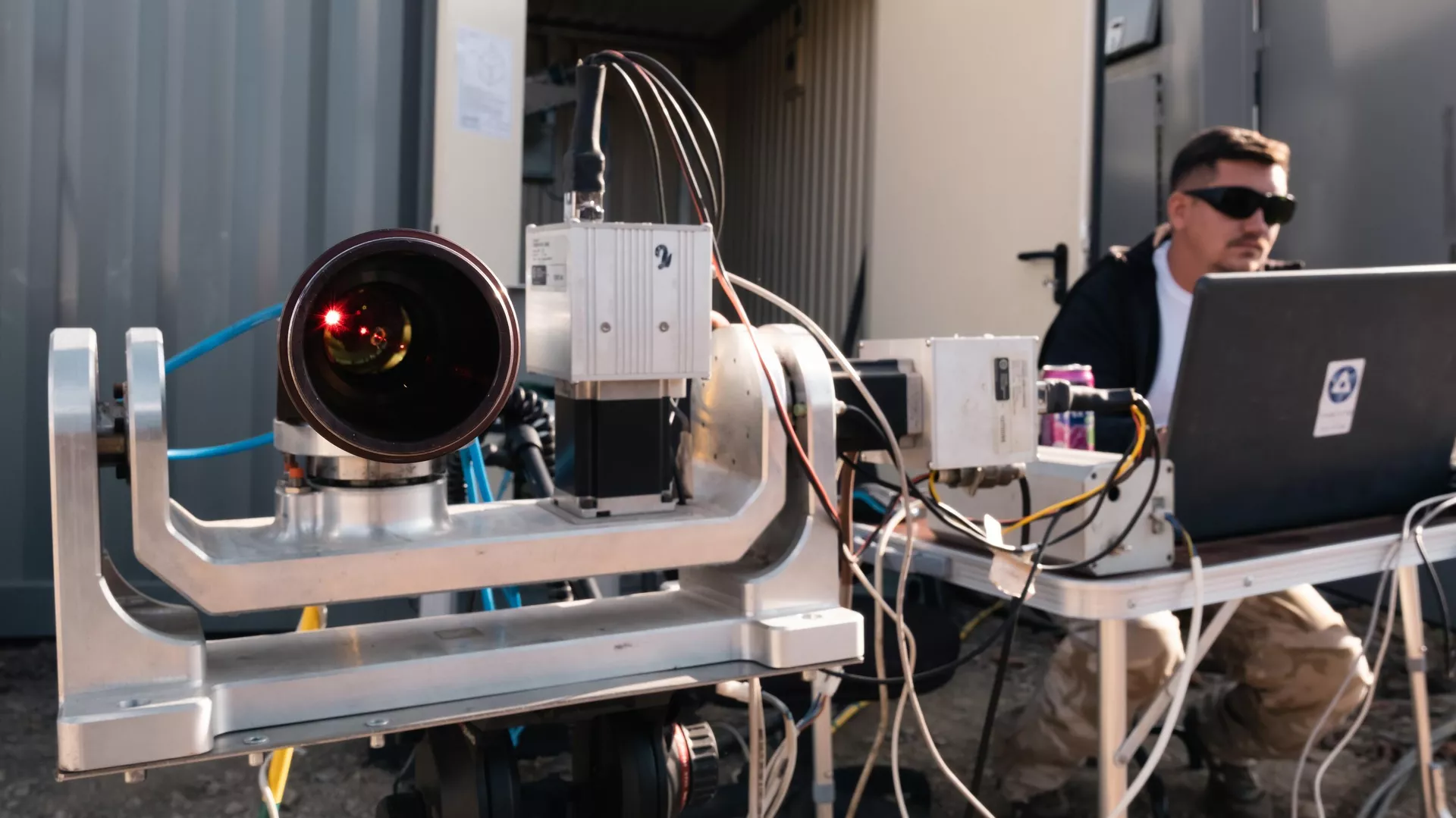Un láser desarrollado por los especialistas del Instituto de Investigación Termonuclear e Innovaciones de Troitsk (TRINITI), Rusia Un láser desarrollado por los especialistas del Instituto de Investigación Termonuclear e Innovaciones de Troitsk (TRINITI), Rusia - Sputnik Mundo, 1920, 09.11.2023