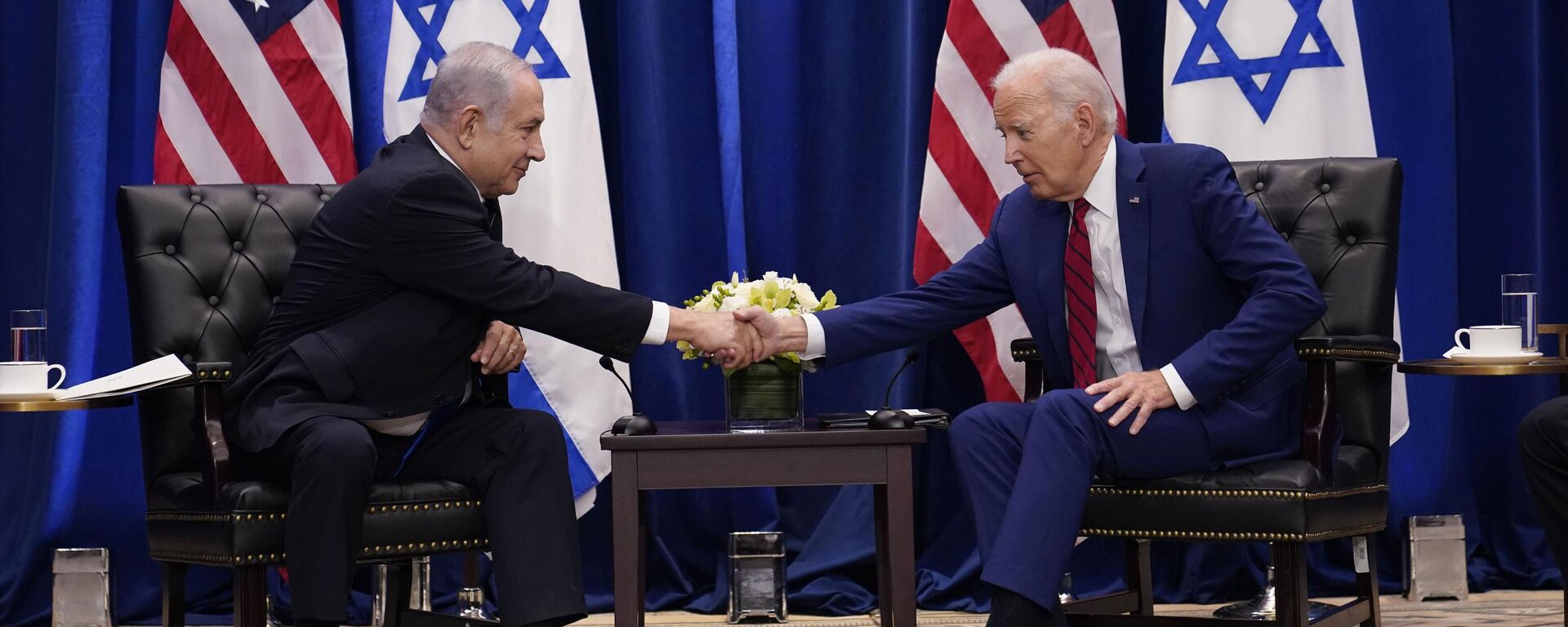 El primer ministro israelí, Benjamín Netanyahu, y el presidente de EEUU, Joe Biden - Sputnik Mundo, 1920, 18.10.2024