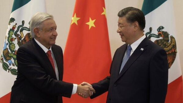 Andrés Manuel López Obrador y Xi Jinping - Sputnik Mundo