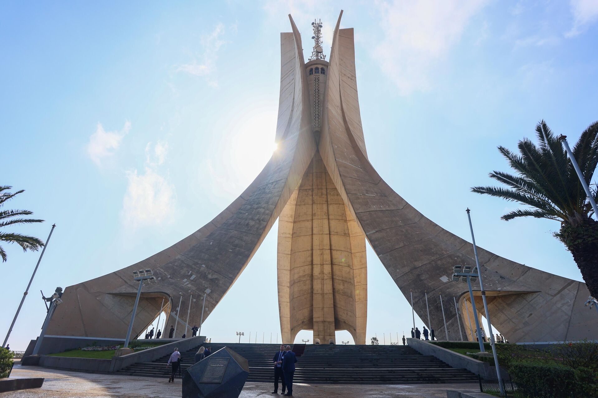 Monumento a los héroes de la Guerra de Independencia argelina - Sputnik Mundo, 1920, 17.11.2023