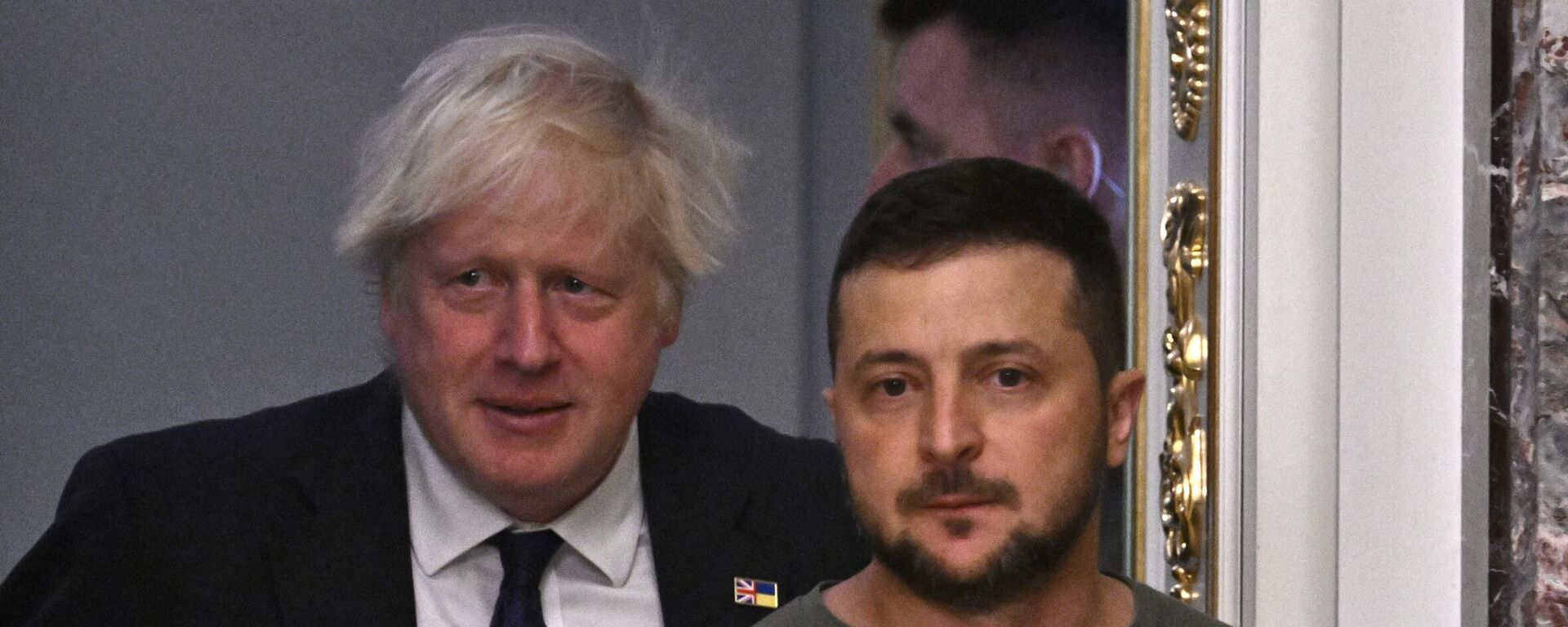 Boris Johnson y Volodímir Zelenski  - Sputnik Mundo, 1920, 28.11.2023