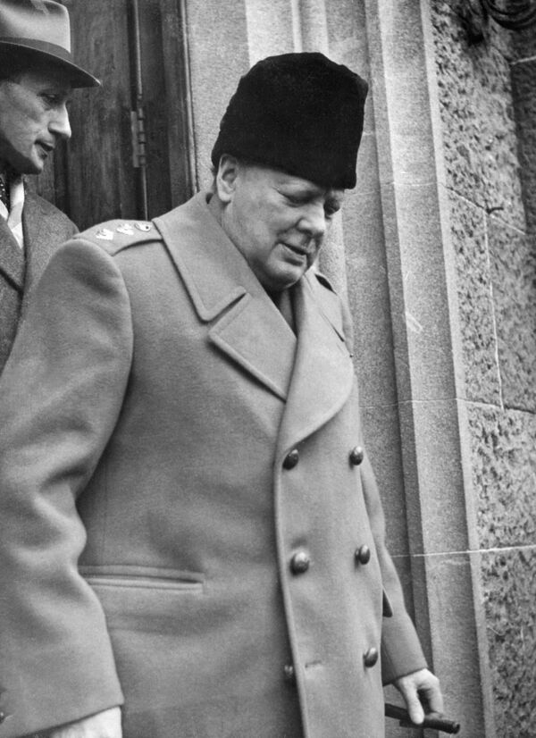 Winston Churchill, el primer ministro británico, 1945 - Sputnik Mundo