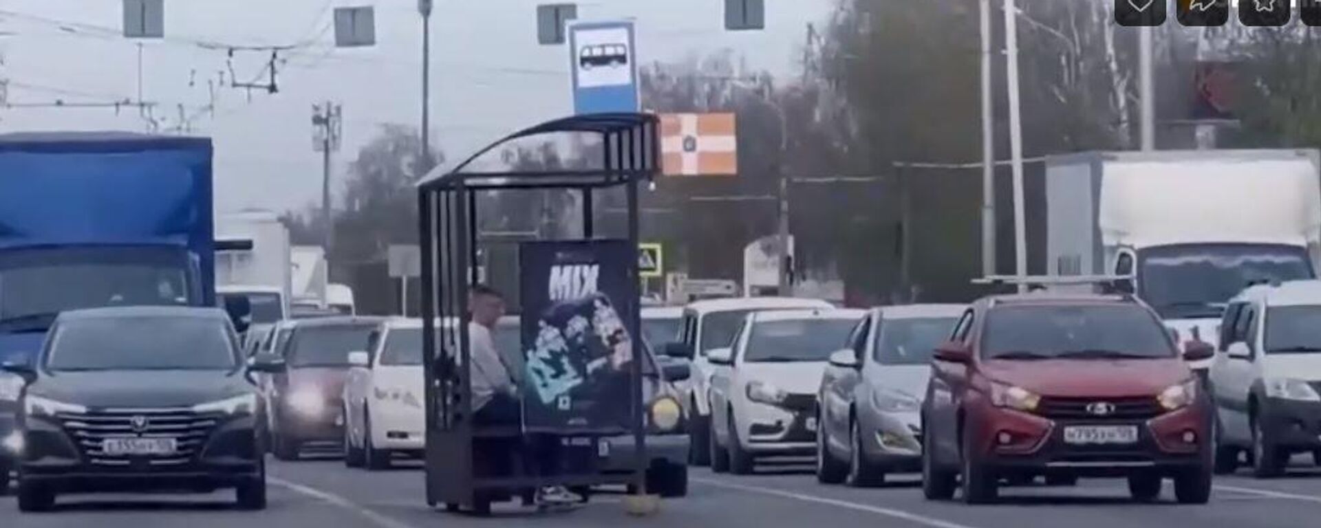 Una parada de bus rodante  - Sputnik Mundo, 1920, 30.11.2023