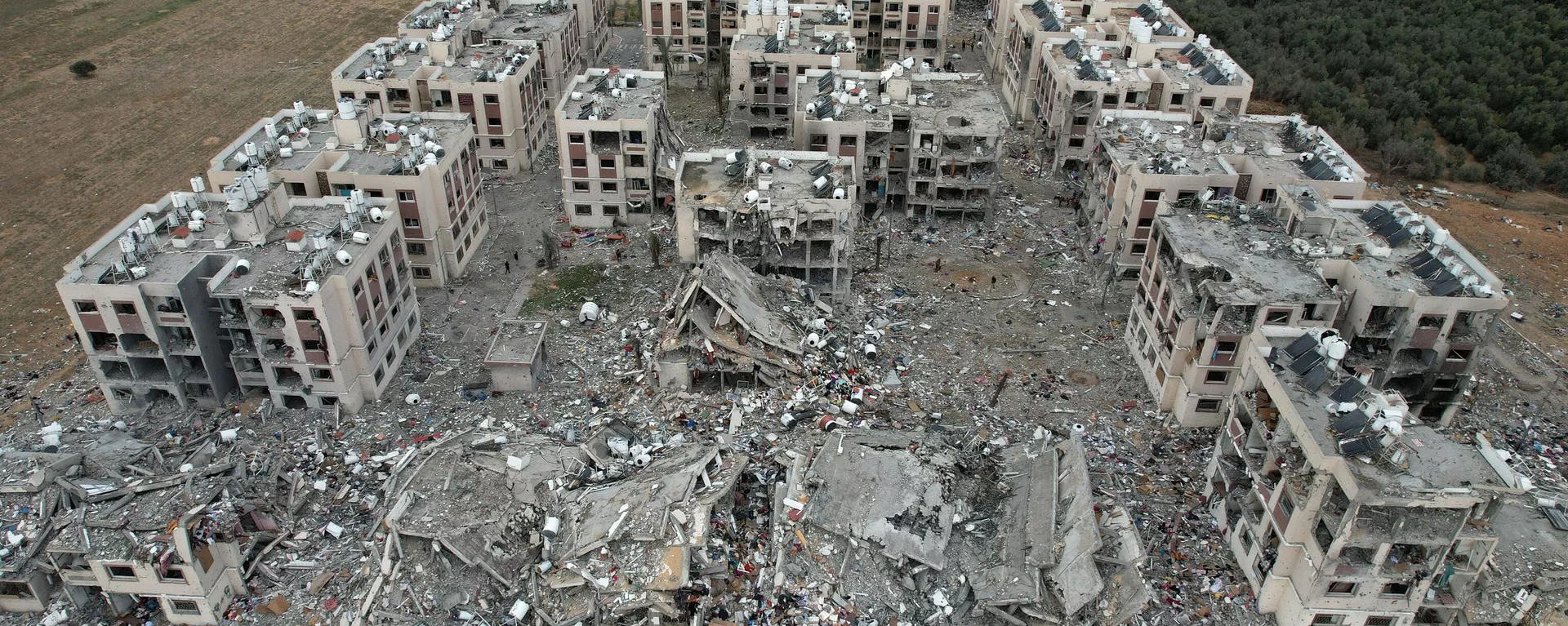 Una vista aérea de la destrucción tras los ataques israelíes en Gaza. - Sputnik Mundo, 1920, 07.12.2023
