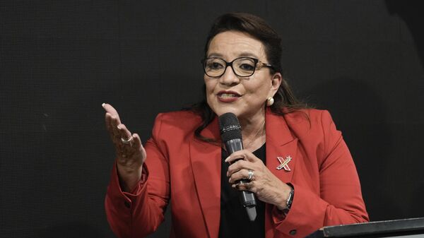 La presidenta de Honduras, Xiomara Castro - Sputnik Mundo