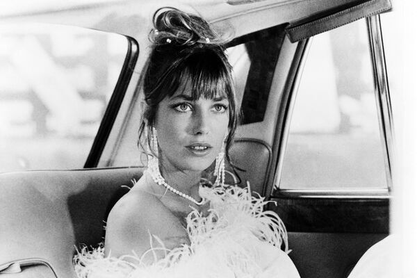 Actriz y cantante británica, icono de estilo y una de las mujeres más bellas de su época, Jane Birkin, falleció el 16 de julio, a los 76 años, tras una larga batalla contra la leucemia. - Sputnik Mundo