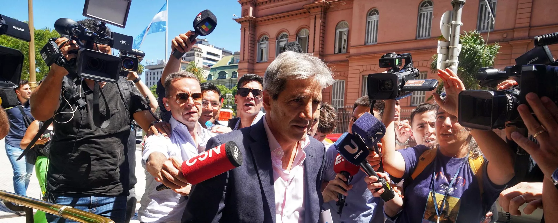 El ministro de Economía de Argentina, Luis Caputo El ministro de Economía de Argentina, Luis Caputo - Sputnik Mundo, 1920, 13.12.2023