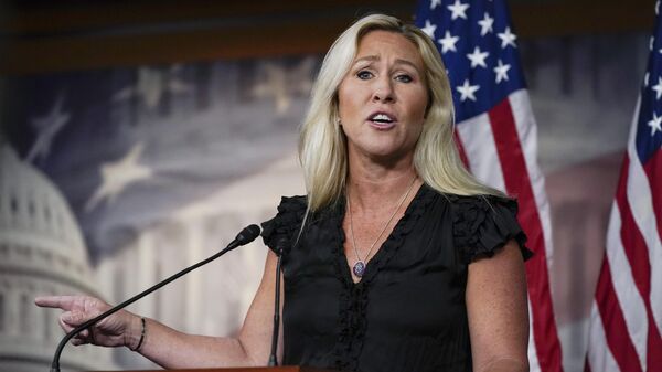 La representante Marjorie Taylor Greene, republicana de Georgia, habla durante una conferencia de prensa en el Capitolio en Washington, el 18 de mayo de 2023 - Sputnik Mundo