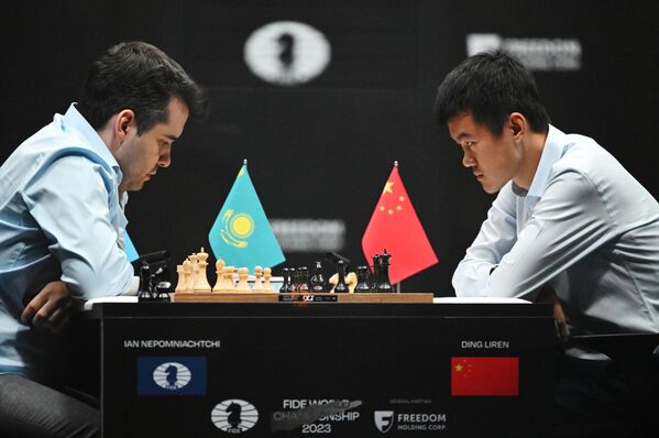 Del 7 al 30 de abril se celebró en Astana, Kazajistán, el Campeonato Mundial de Ajedrez 2023. El decimoséptimo campeón del mundo y primer campeón mundial de ajedrez chino fue Ding Lizhen (dcha.). - Sputnik Mundo