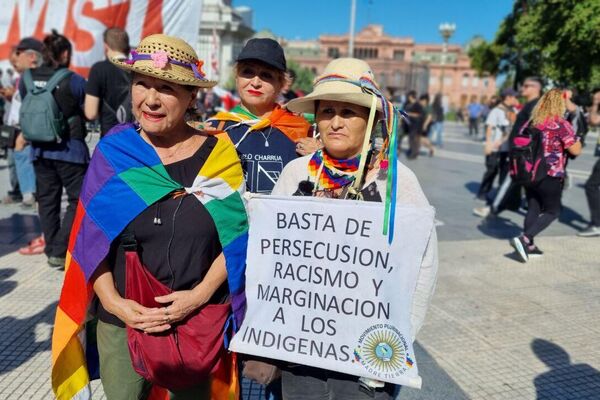 El Malón de la Paz, en defensa de los pueblos originarios, presente en la concentración frente a la Casa Rosada, sede del ejecutivo - Sputnik Mundo