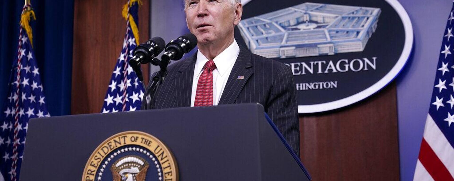 El presidente de EEUU, Joe Biden, en una conferencia de prensa en el Pentágono - Sputnik Mundo, 1920, 17.01.2024